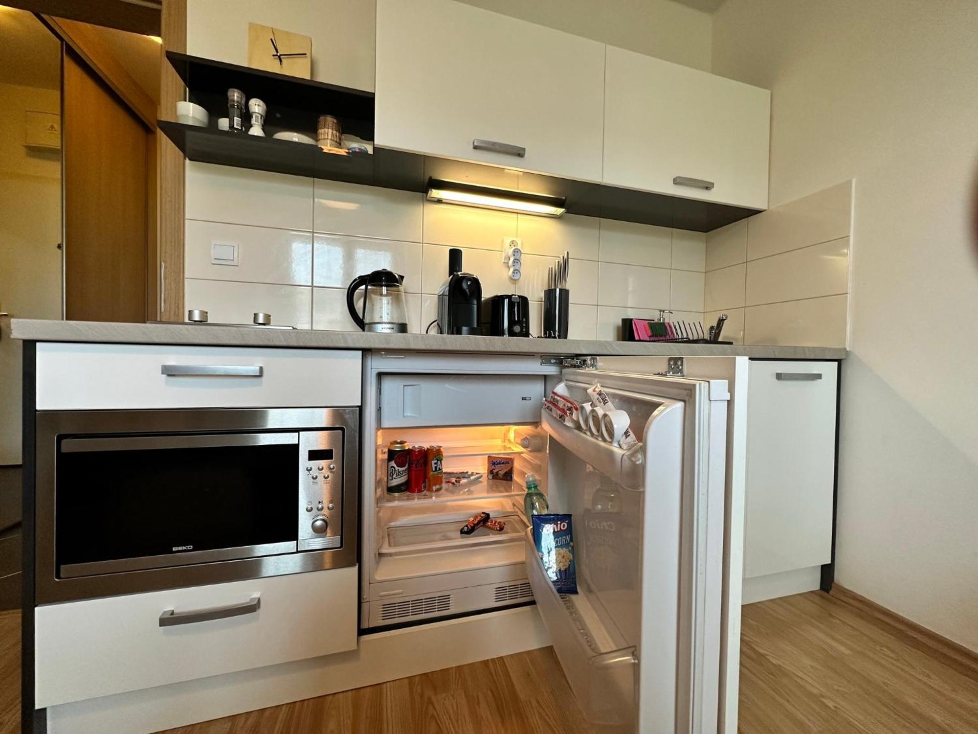 Cozy Studio Apartment In The Wider Center 布拉迪斯拉发 外观 照片
