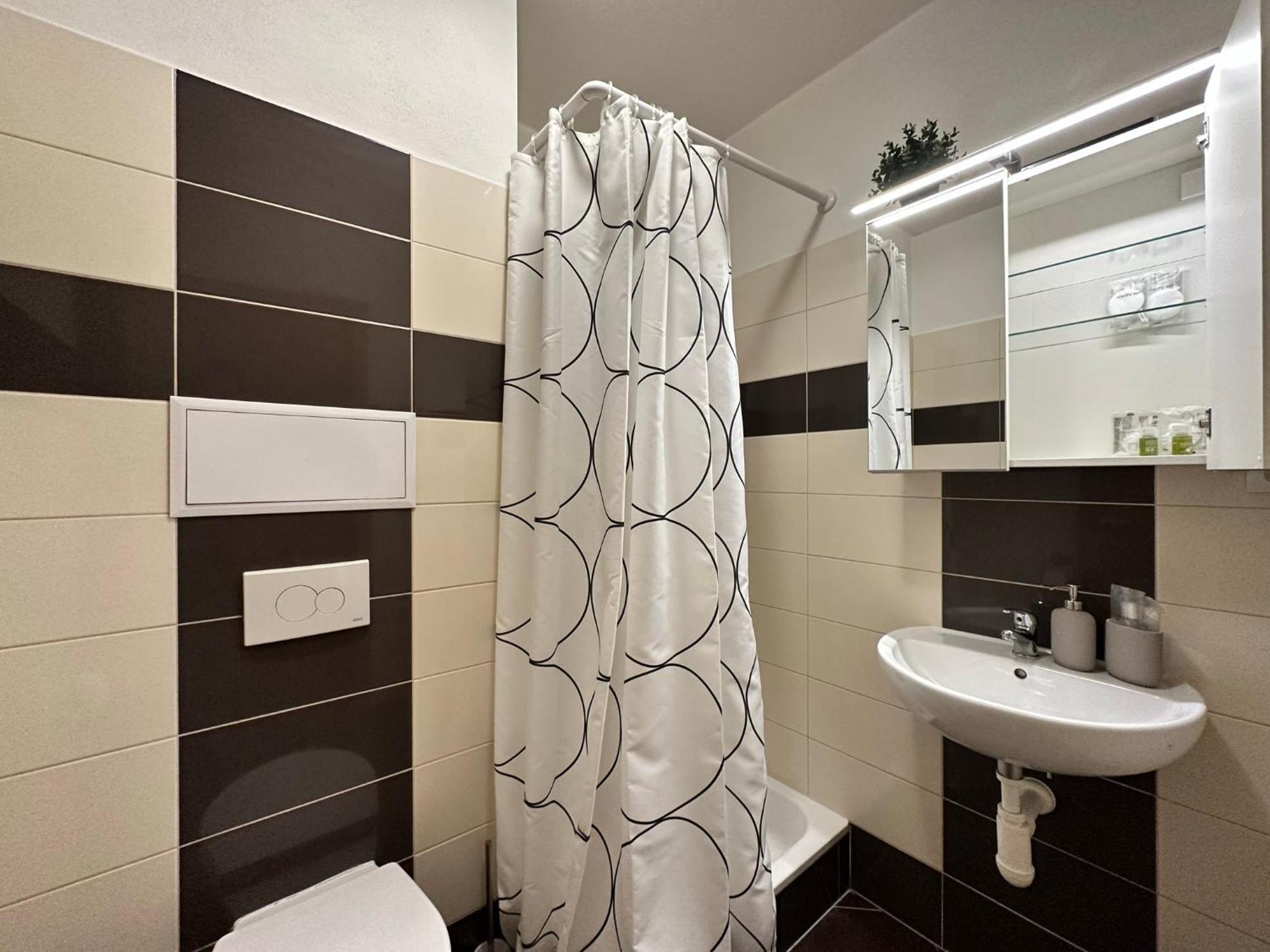 Cozy Studio Apartment In The Wider Center 布拉迪斯拉发 外观 照片