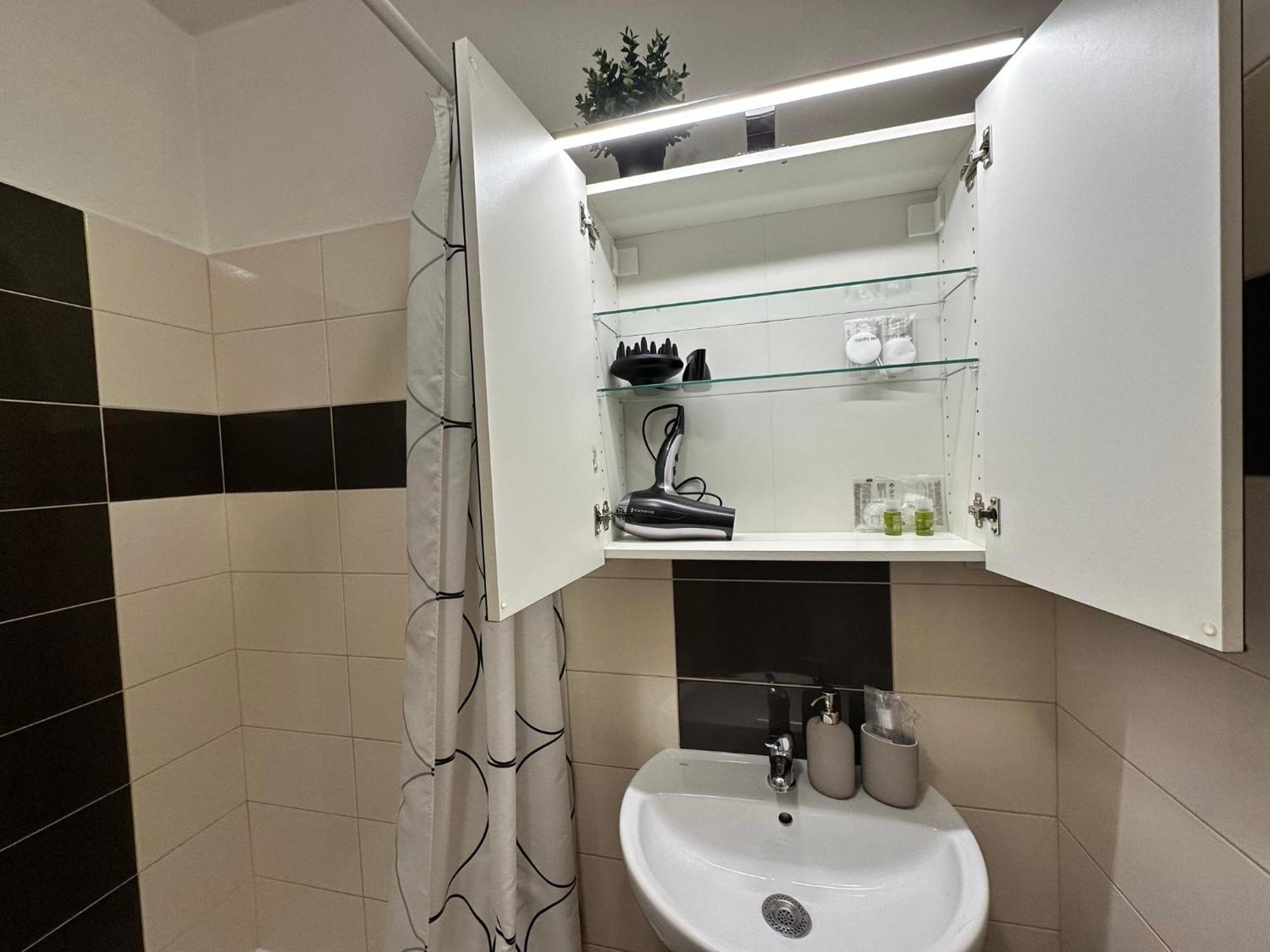 Cozy Studio Apartment In The Wider Center 布拉迪斯拉发 外观 照片